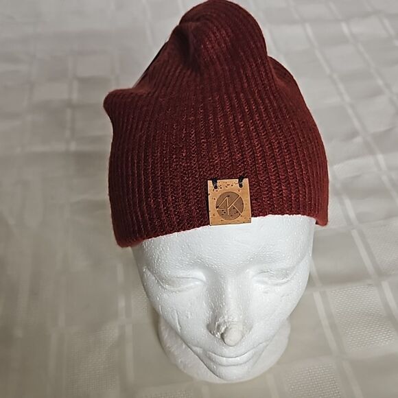 Oakley Women's Knitted Backbone Beanie Hat One Size Fired Brick - Picture 16 of 16